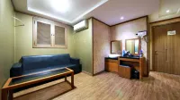 Guri Zenith Hotels in Guri-si
