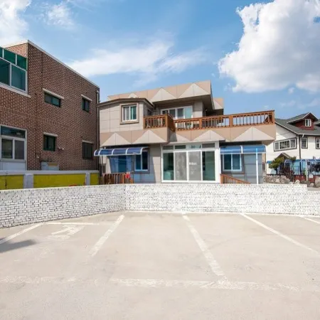 Samcheok Jangho Good Morning Pension