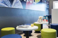 Ibis Budget Luxembourg Aeroport فنادق في Schuttrange