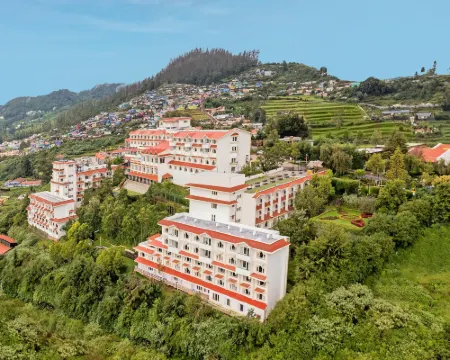 Sterling Ooty Elk Hill Hotels in Ooty