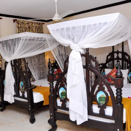 Forodhani Park Hotel