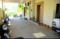 Hari Iyer Residency Hotels in Tiruchendur
