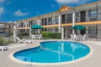 Days Inn by Wyndham San Antonio Hotels in Windcrest