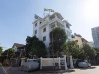 Royal Hotel Sài Đồng - Long Biên