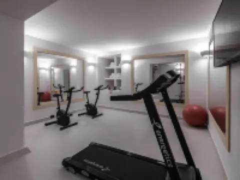 Gallery Suites & Residences Pire otelleri