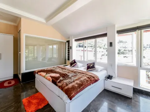 Aurora Light Residency