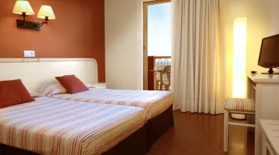 Luna Park Hotel Yoga & Spa Отели рядом с достопримечательностью «Champions bar»