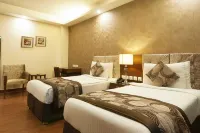 Alpina Hotels & Suites Hotel di 