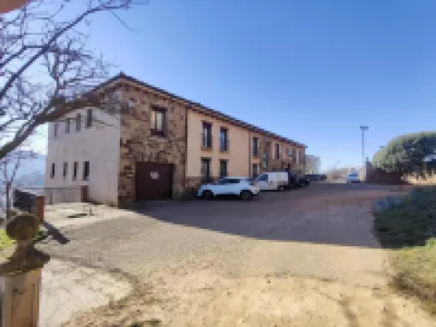 Hotel Leonor Mirón