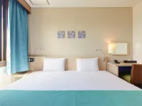 Hotel Yugaf Inn Okinawa - Balcony