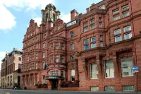 The Met Leeds