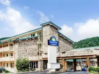 Days Inn & Suites by Wyndham Downtown Gatlinburg Parkway Hotels in Gatlinburg