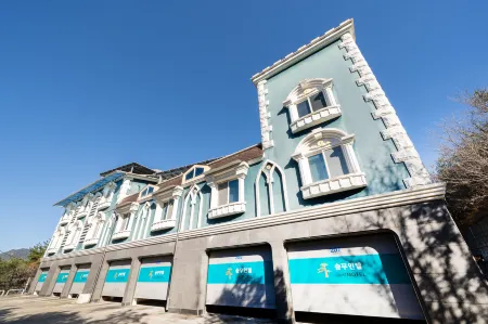 Sancheong Forest Unmanned Hotel