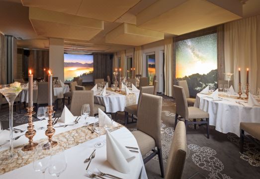 3. 알가우 아트 호..