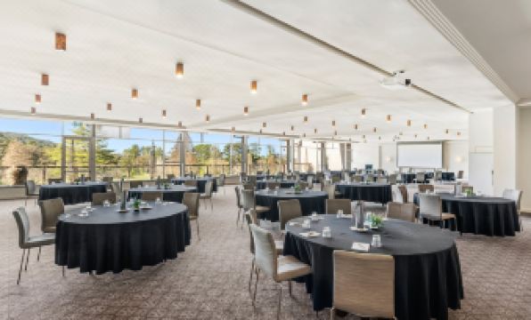 2. 지브롤터 호텔..