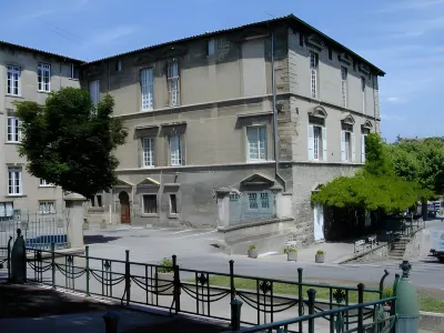 Le Médicis فنادق في Saint-Pierre-de-Boeuf