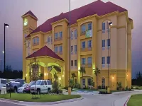 La Quinta Inn & Suites by Wyndham Mt. Pleasant