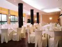 Hotel Cosmopol Hotels in Laredo