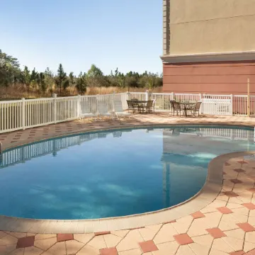 Country Inn & Suites by Radisson, Crestview, FL