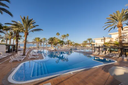 Grupotel Orquidea Отели в г. Крусе де Аринага