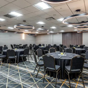 Holiday Inn DALLAS MARKET CTR LOVE FIELD by IHG