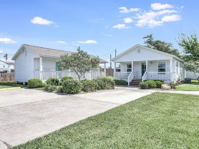 Coast Oaks Cottage 1 1 Bedroom Cottage by RedAwning Hotels in Rockport