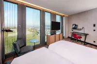 Radisson Blu Hotel at Porsche Design Tower Отели в г. Штутгарт