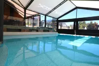 Portal del Lago Hotel - Pools