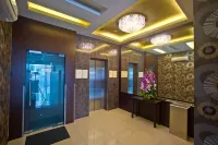 8 Days Boutique Hotel Impian Emas