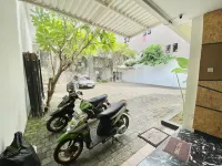 Griya Amanah Jajar Hotels in Laweyan