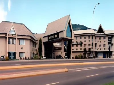 Prestige Hotel Vernon Hotels near A Fine Kettle O' Fish