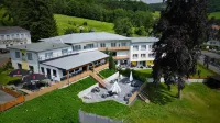 Hotel Berghof Wasserkuppe & Gästehaus Fuldaquelle Hotels in Герсфельд