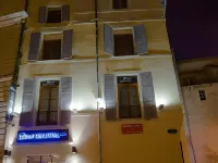 Central Hotel Các khách sạn ở Nimes