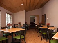 河畔之家旅館，美吟 - 早餐