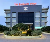 The Radiant Swan Hotels near Riddhi Complex