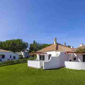 Pedras Da Rainha Hotel Exterior