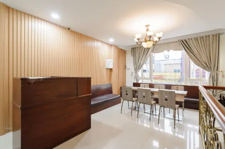 RedDoorz @ Best Hotel Jalan Dr. Sutomo Siantar Отели в г. Bah Kapul