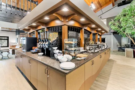 Heartland Inn  Suites, SureStay Collection by Best Western