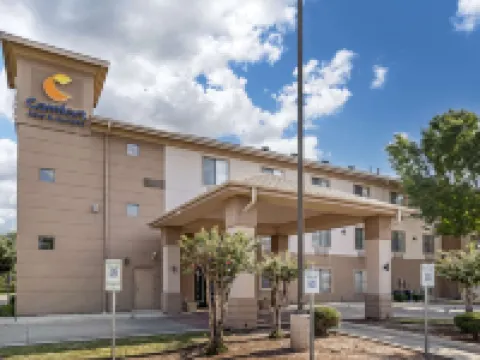 Comfort Inn & Suites Hotels in Seguin