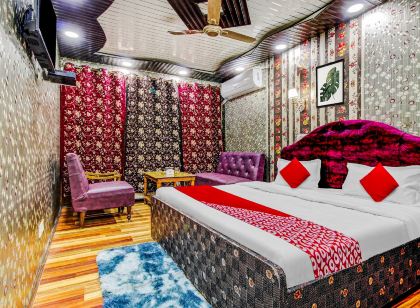 Collection O Residency Road Srinagar
