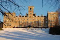 DoubleTree by Hilton Dunblane Hydro Các khách sạn ở Doune