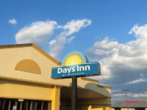 เดย์สอินน์ บายวินด์แฮม ฟาแยตวิลล์-เซาท์/I-95 ทางออก 49 โรงแรมในเฟย์เอตต์วิลล์