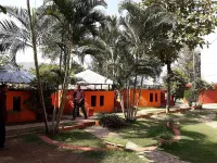 Holiday Cottage Inn Hotels in Varve Khurd