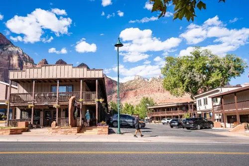 Pioneer Lodge Zion National Park-Springdale Hotels in Springdale