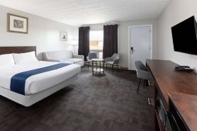 Travelodge by Wyndham Cochrane