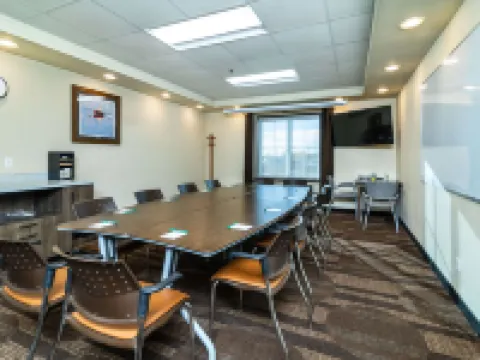 Quality Inn & Suites Hotels in Moose Jaw