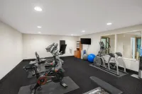 Holiday Inn Express & Suites HAYWARD by IHG - Gym