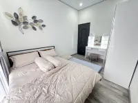 Villa Asana Kolam Renang Private Hotel di Kecamatan Godean
