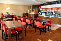 Courtyard by Marriott Pittsburgh West Homestead/Waterfront - breakfast