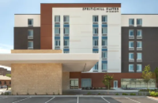 SpringHill Suites Milwaukee West/Wauwatosa Hotels near Milwaukee Mile